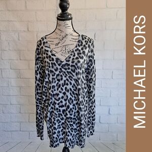 SALE. Michael Kors lightweight sweater